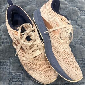 Brooks Women's Beige and Navy Sneakers